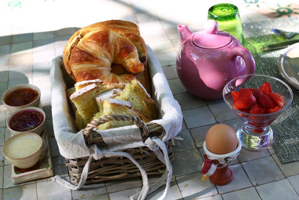 Bed and Breakfast Le Mas En Provence Entrechaux Экстерьер фото