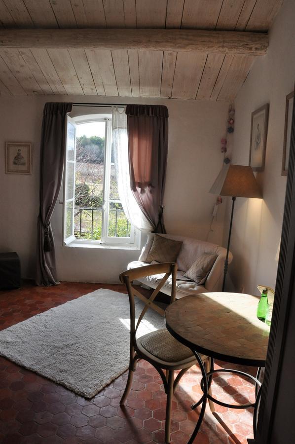 Bed and Breakfast Le Mas En Provence Entrechaux Экстерьер фото